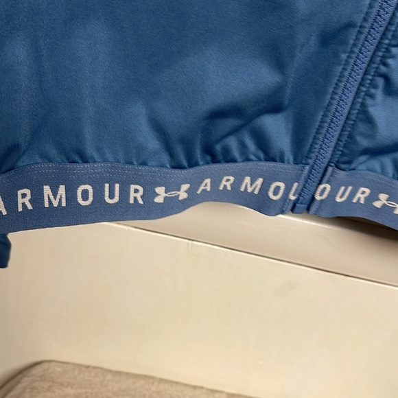 Under Armour Zip Up jacket - Picture 2 of 11